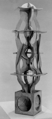 Photo of sculpture Levels, by William Calfee, 1963-5