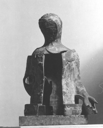 Photo of sculpture by William Calfee, Vierge Ouvrant, 1965